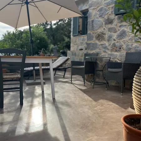 דירה Pituresque Stonehouse With Endless View