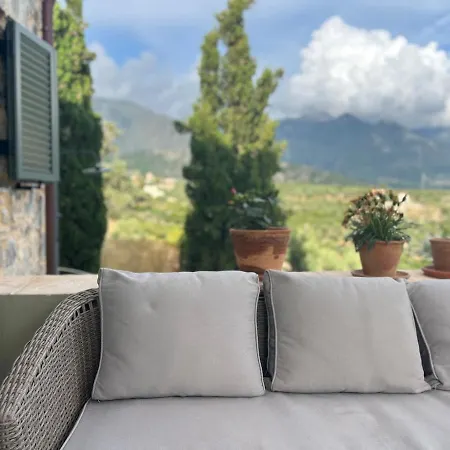 Pituresque Stonehouse With Endless View * Prosilio (Peloponnese)