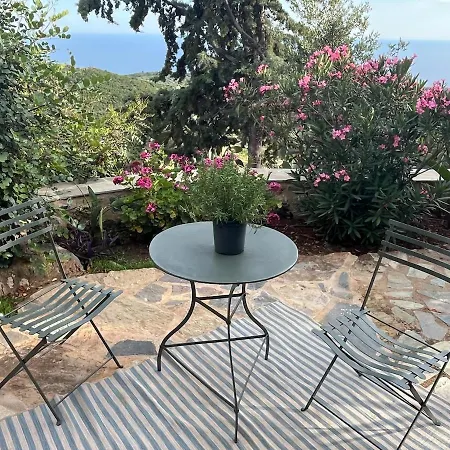 Pituresque Stonehouse With Endless View