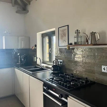 Pituresque Stonehouse With Endless View *