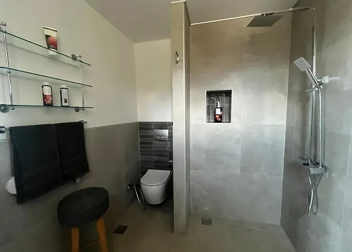 Pituresque Stonehouse With Endless View *