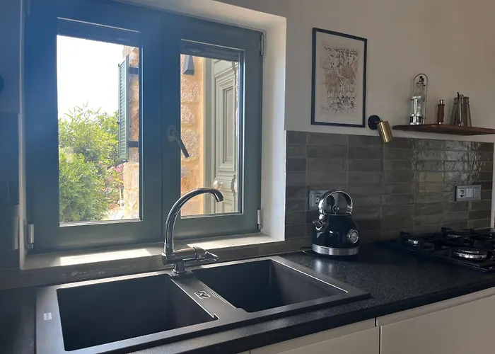 Pituresque Stonehouse With Endless View * Prosilio (Peloponnese)