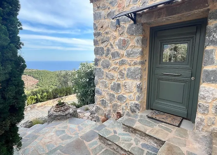 Pituresque Stonehouse With Endless View * Prosilio (Peloponnese)