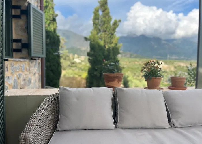 Pituresque Stonehouse With Endless View * Prosilio (Peloponnese)