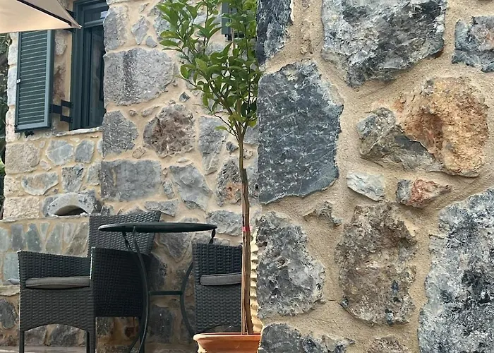 Pituresque Stonehouse With Endless View *