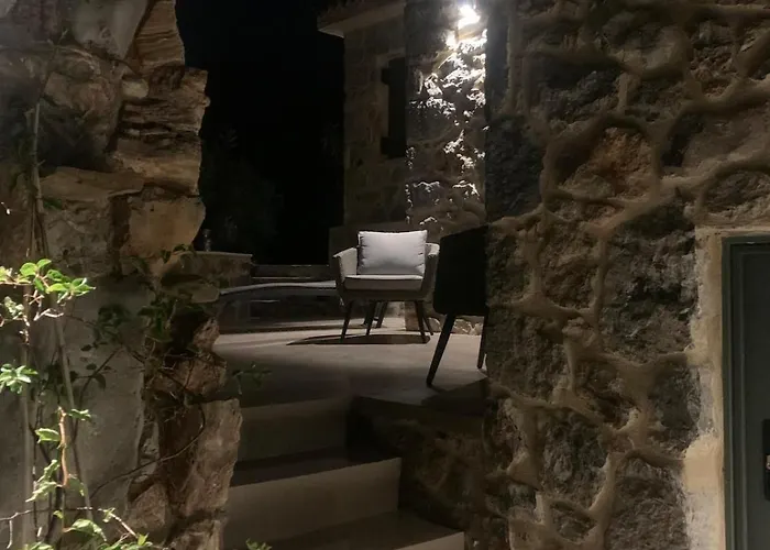 Pituresque Stonehouse With Endless View * Prosilio (Peloponnese)