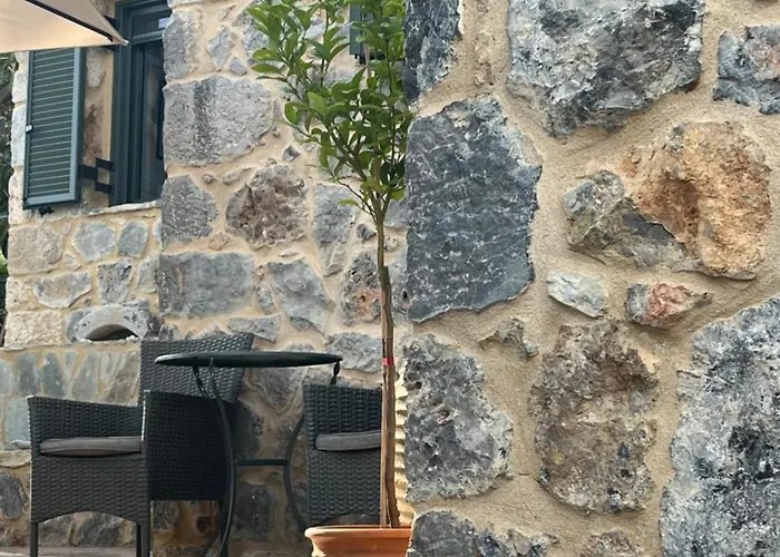 Appartement Pituresque Stonehouse With Endless View